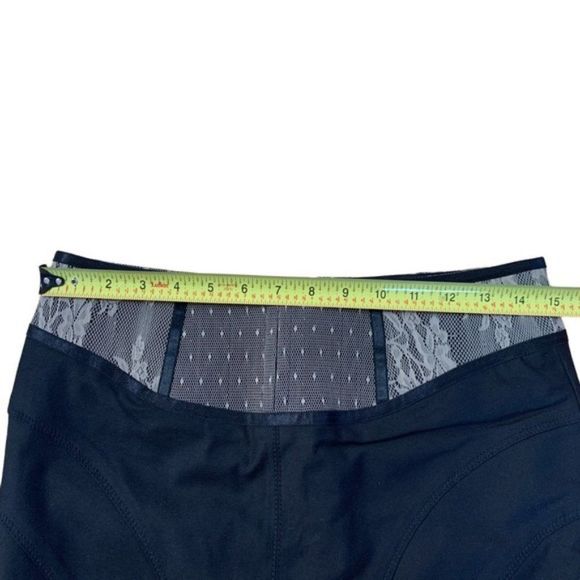 Black Marciano Fitted Skirt Size 4 - Picture 6 of 9